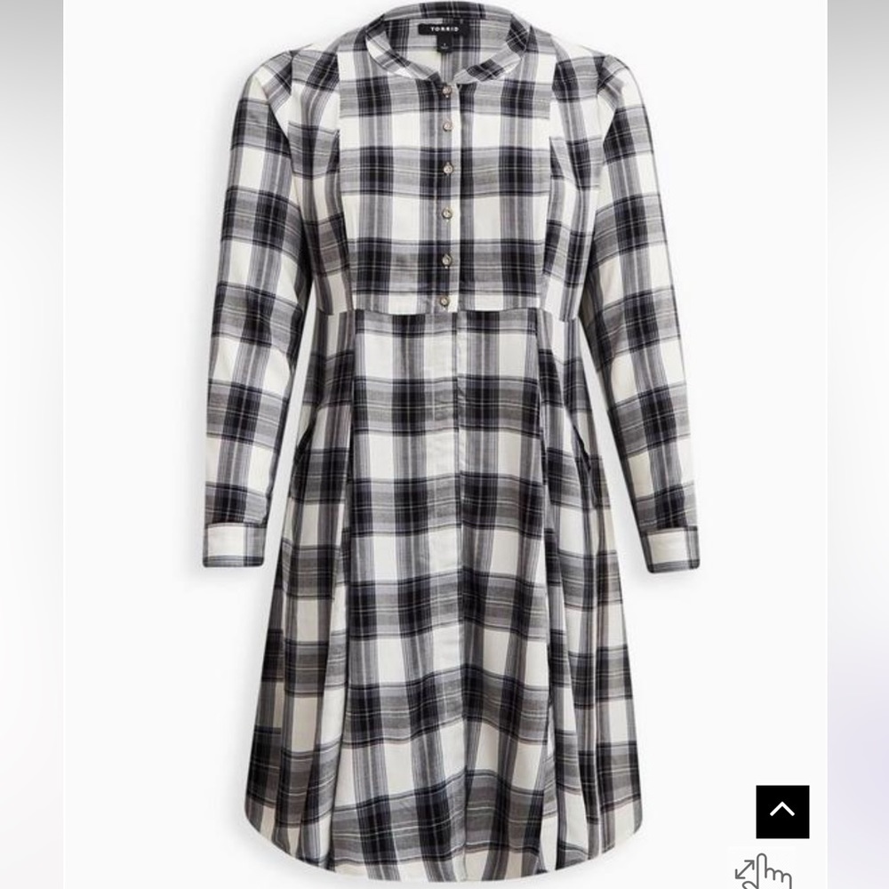 Torrid Button Front Kimono - Voile Plaid Black - Picture 3 of 4